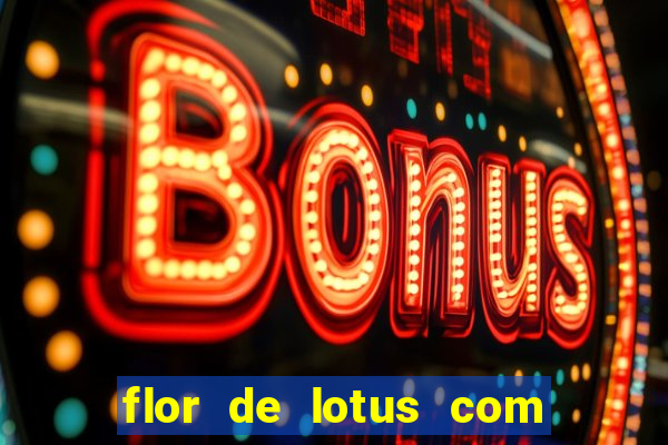 flor de lotus com lua tatuagem